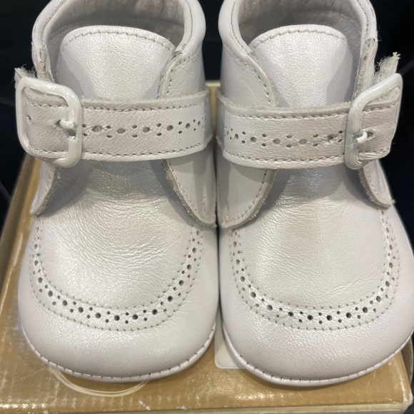 Brand New Baby Leather Baptism Shoes - Size 16 White Baby Shoes - Picture 6 of 7